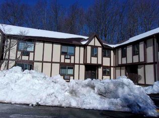 148 Foxwood Close, Milford, CT 06461