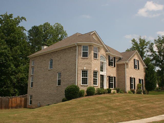2nd image of 3058 Heritage Oaks Cir