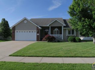 7627 SW Bingham St, Topeka, KS 66614