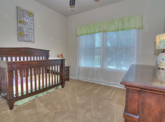 5th image of 1530 Lynn Dr