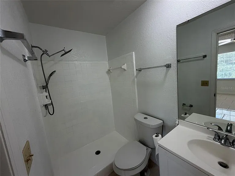 850 E Lime St #7 — Photo 31