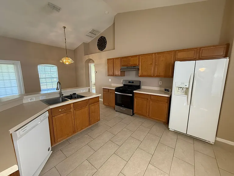 2735 Cedaridge Cir — Photo 12