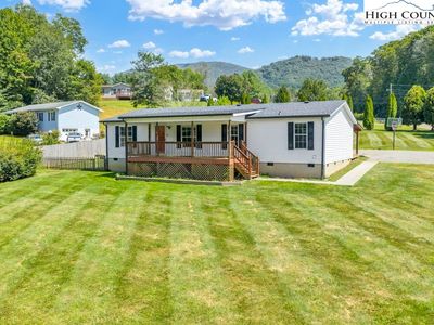 668 Mabel School Road, Zionville, NC, 28698