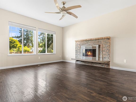 5th image of 1721 155th Street E