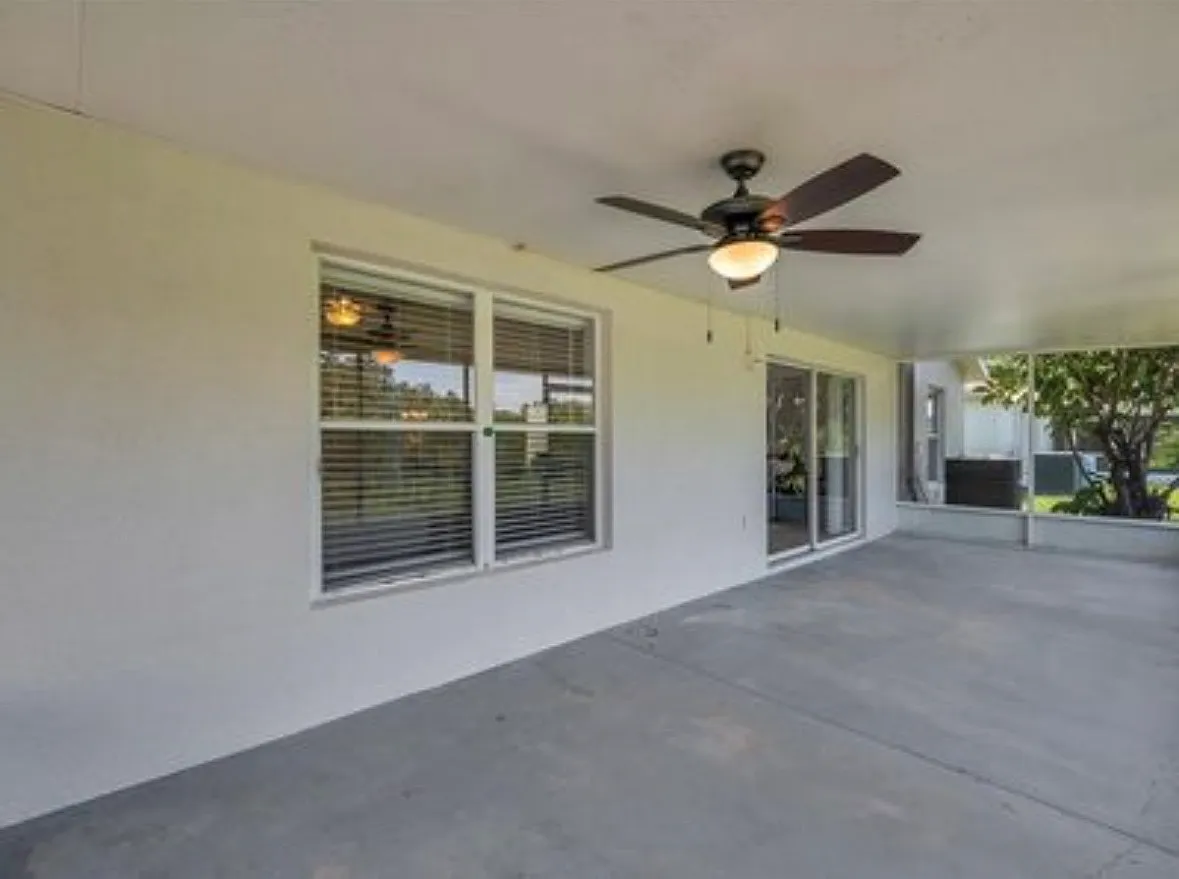 3 bed, 1110 sqft, $2,000 — Photo 3