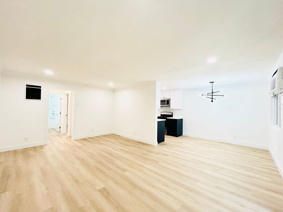 1st image of 12721 Caswell Ave #104