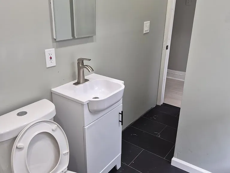 80 W 18th St #5 — Photo 10