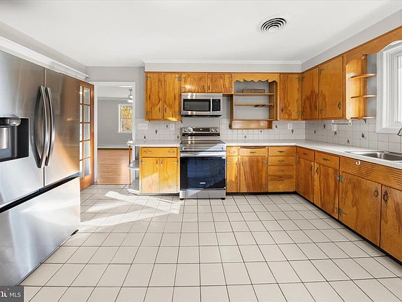 5th image of 12775 Frederick Rd