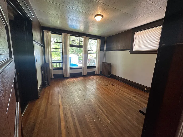 1814 E 1st St #2 — Photo 7