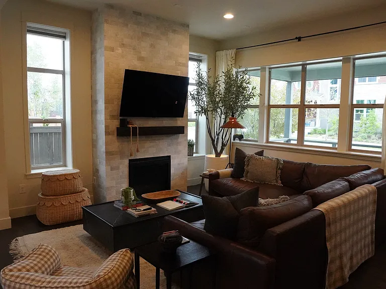 10151 E 59th Dr — Photo 9