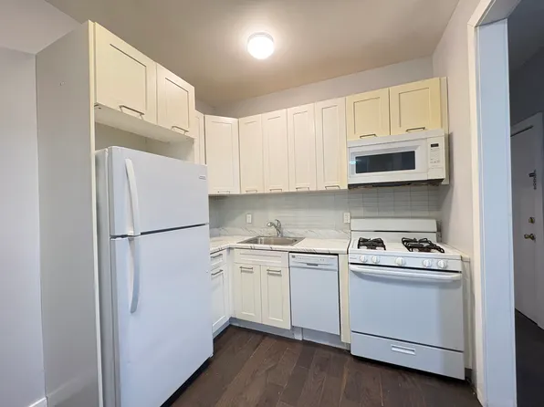 31 Bartholdi Ave #1, Jersey City, NJ 07305