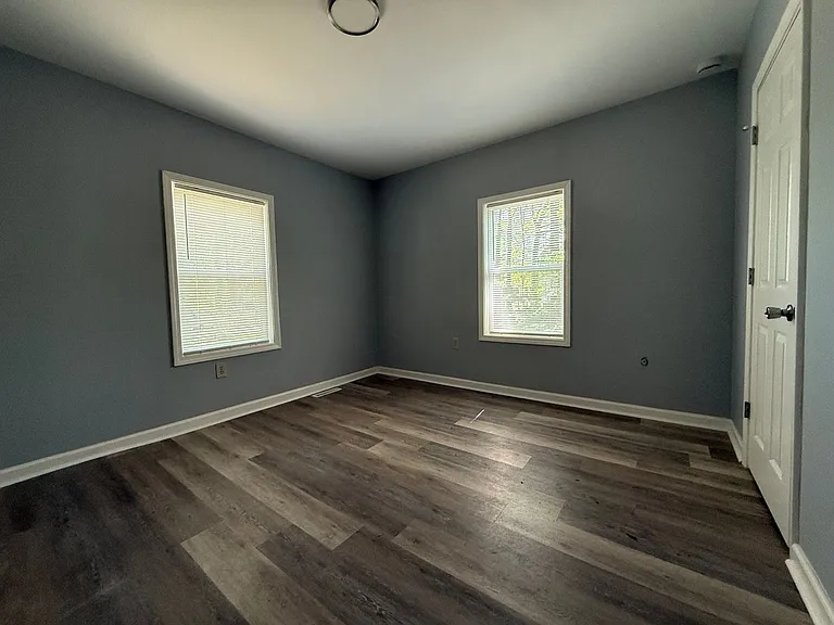 1229 Jenkins St — Photo 6