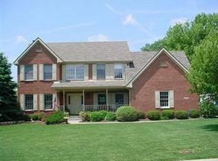 8473 Highmount Dr, Springboro, OH 45066