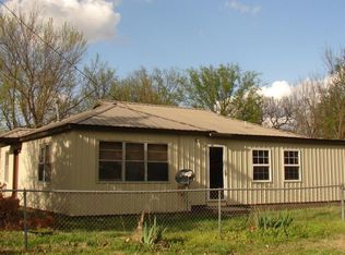 573 W Cherokee St, Jay, OK 74346