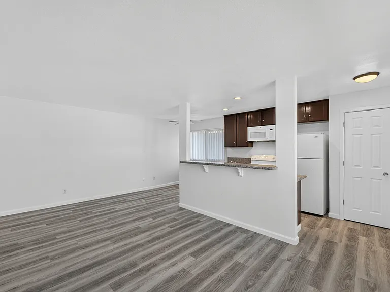 812 Carro Dr #4 — Photo 4