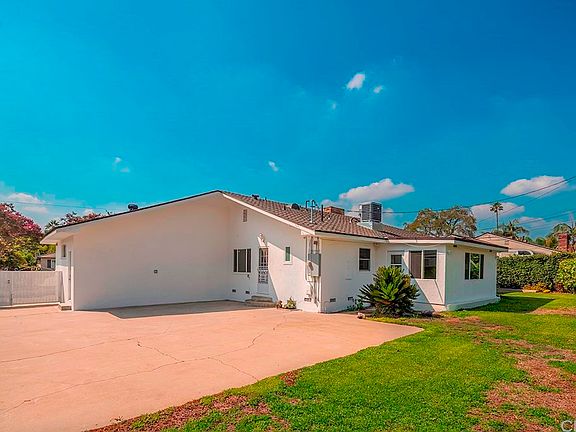 2nd image of 439 Rosemarie Dr