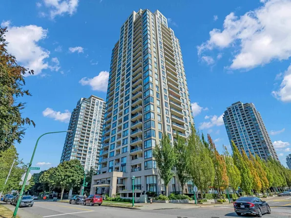 7088 Salisbury Ave, Burnaby, BC