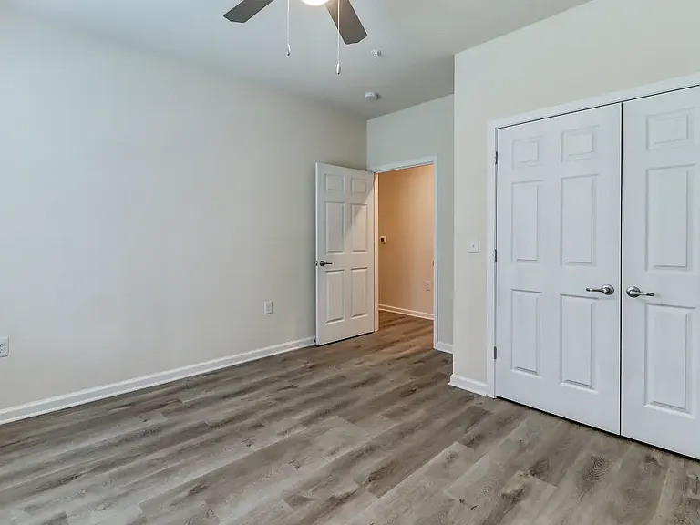 West Way I Apartments — Photo 18