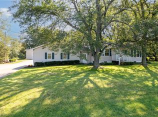 9571 Hubbard Valley Rd, Seville, OH 44273