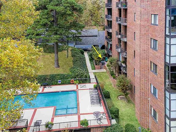 5th image of 1 Treetops Ln APT 204