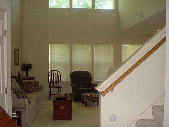 4th image of 6261 Eagle View Dr