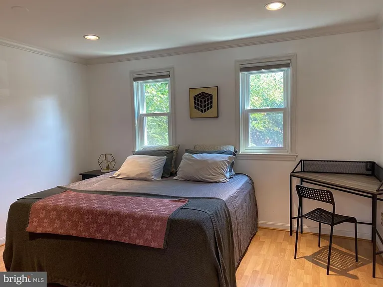 617 N Henry St — Photo 8