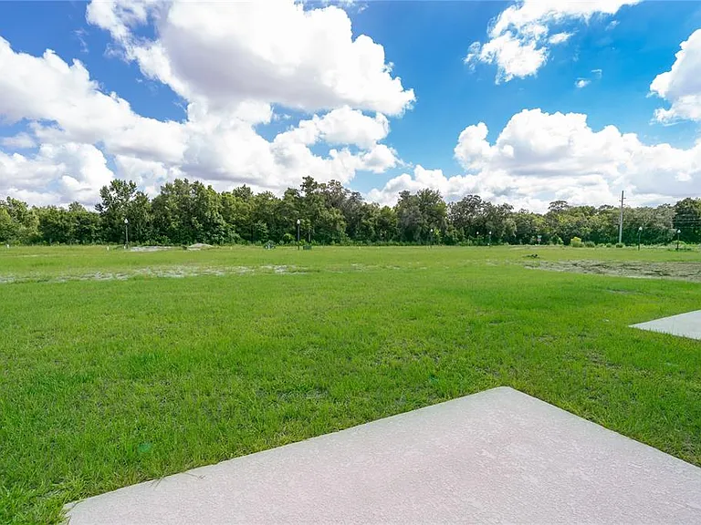 Spire Dr — Photo 20