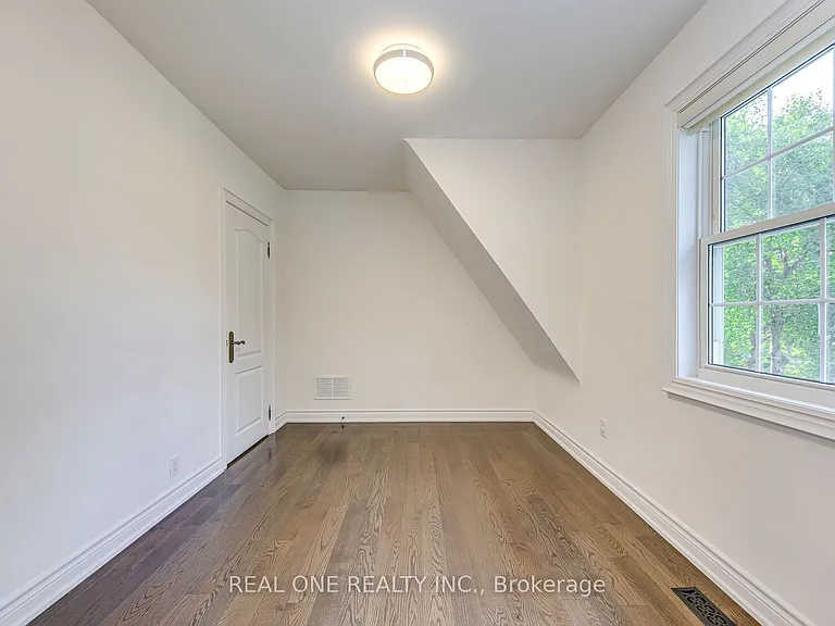 308 Morrison Rd — Photo 36