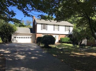 60 E Crossville Rd, Roswell, GA 30075