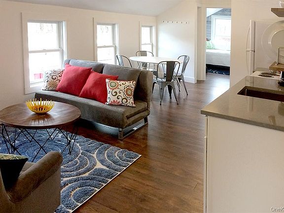 3rd image of 67 Black Creek Rd