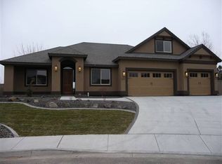 2107 S Zinser, Kennewick, WA