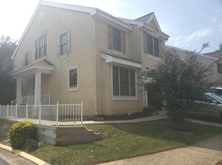 1330 Park Garden Ln, Reston, VA 20194