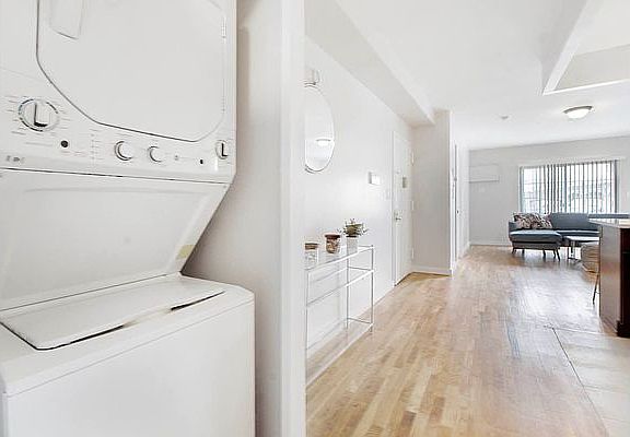4th image of 301 Beach 65th St #1