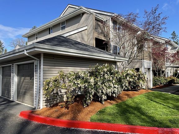 Cascade Woods Apartments Oregon Building Exterior