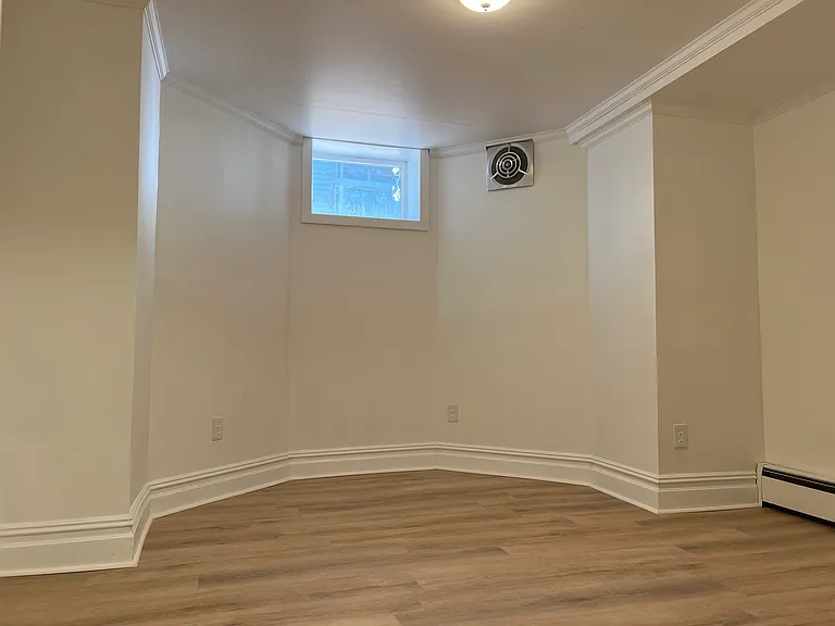 130 Fair St #1 — Photo 18