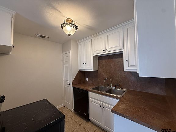 5th image of 1319 E Idel St