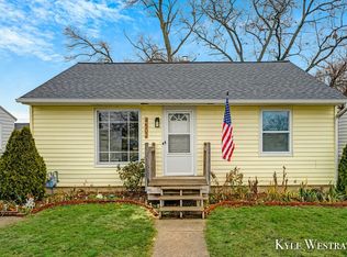 4502 Rhodes Ave SW, Wyoming, MI 49548