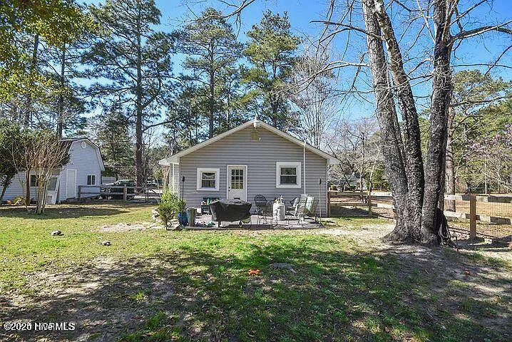 1 bed, 1.0 bath, 900 sqft, $1,650 — Photo 4