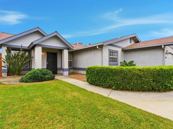 969 Lakewood Dr, Hanford, CA 93230