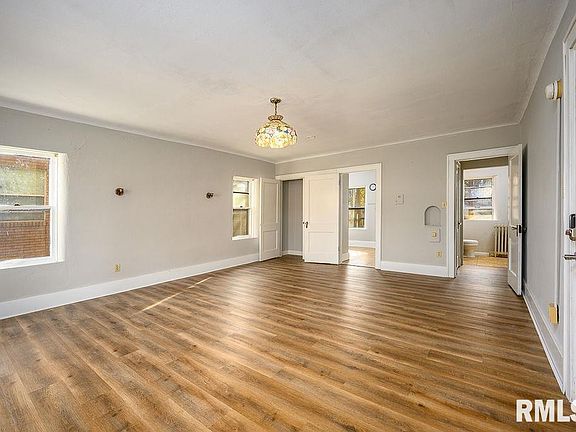 4th image of 1116-18 W Bradley Ave