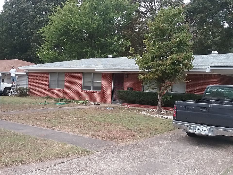 1st image of 11 Lynda Ave