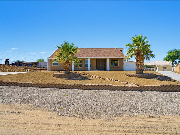 3rd image of 2271 E Flathead Road