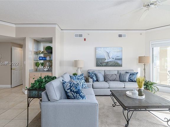 4th image of 41 Ocean Ln APT 6303