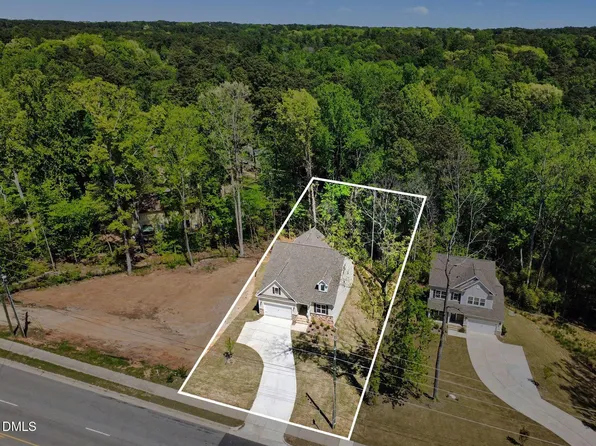902 SW Maynard Rd, Cary, NC 27511