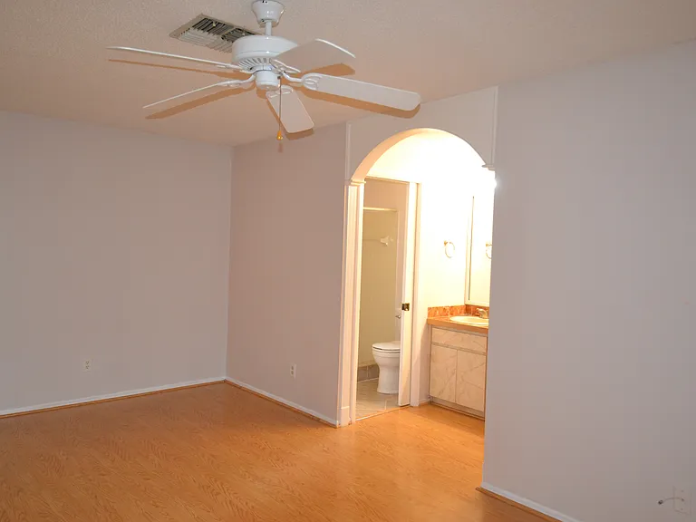 2001 Dover Ct — Photo 25