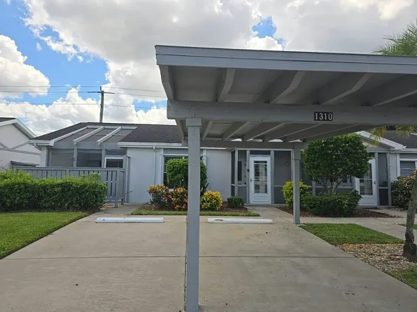 1310 Sandtrap Dr, Fort Myers, FL 33919