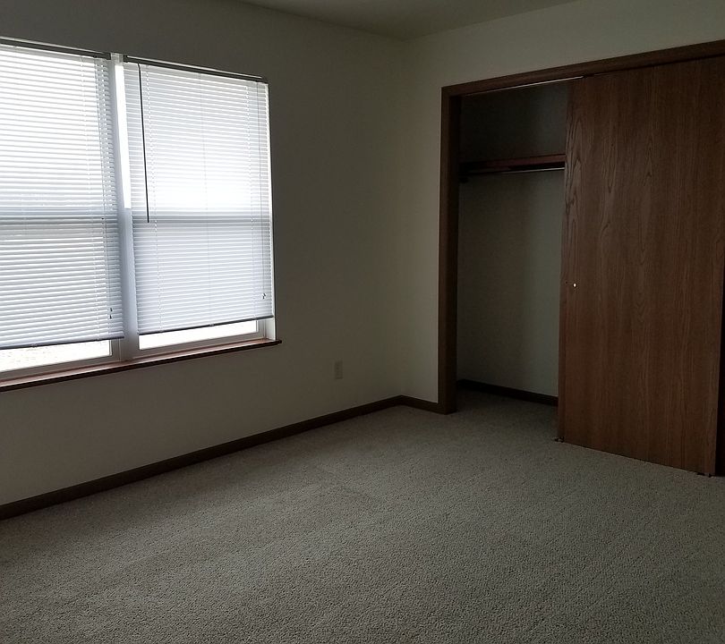 1st image of 217 Tanglewood Dr APT C