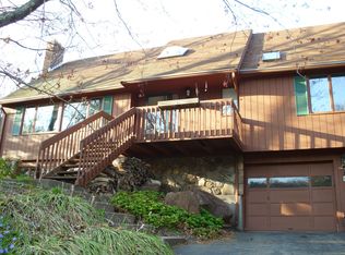 65 Mohegan Trl, South Windsor, CT 06074