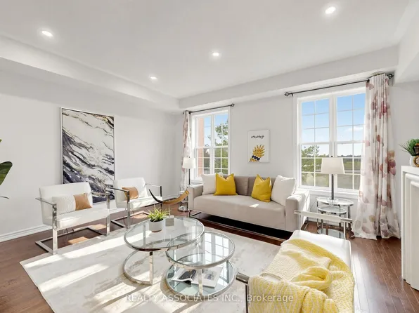 11 Tatra Ln, Markham, ON L6C 0P3