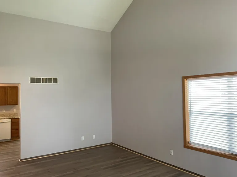 6549 Samantha Ln — Photo 7